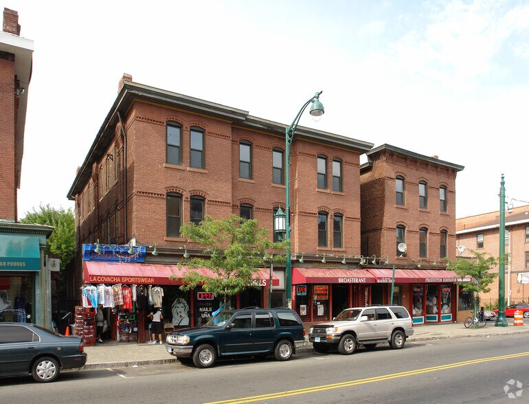 More Photos Of 622 Park St, Hartford Storefront Retail Residential For Sale
