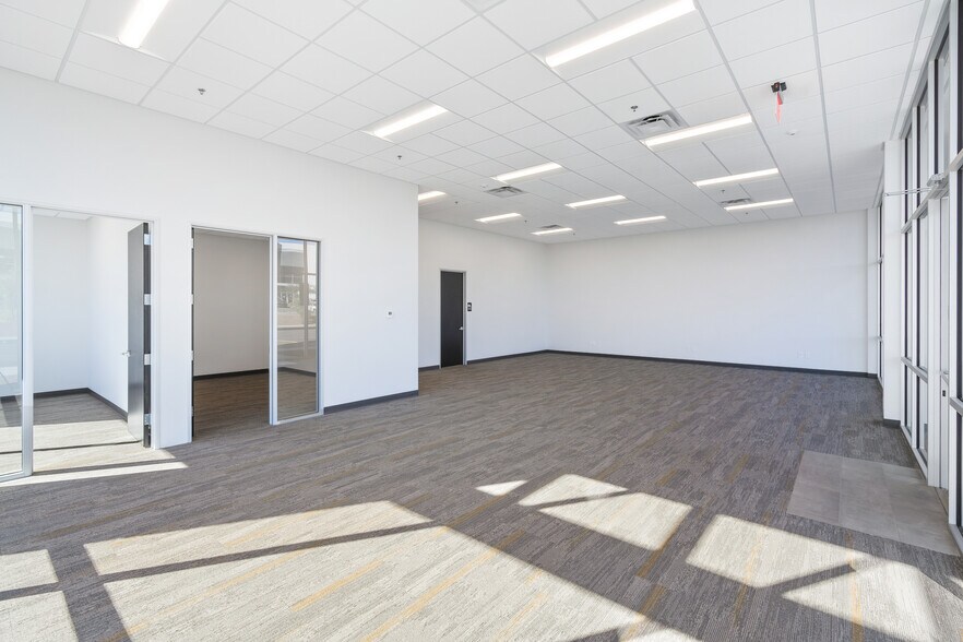 More Photos Of 500 E Pinnacle Peak Rd, Phoenix Unknown For Lease