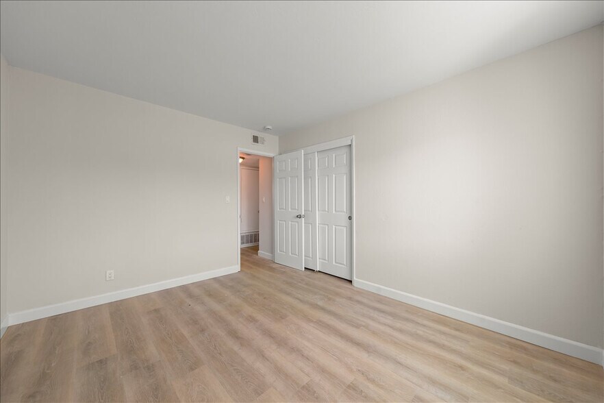 More Photos Of 925 Pomeroy Ave, Santa Clara Apartments For Sale
