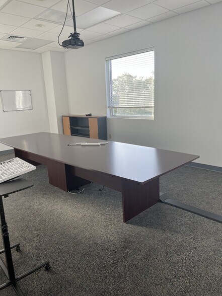 More Photos Of 1300 Shoreline Dr, Gulf Breeze Medical For Lease