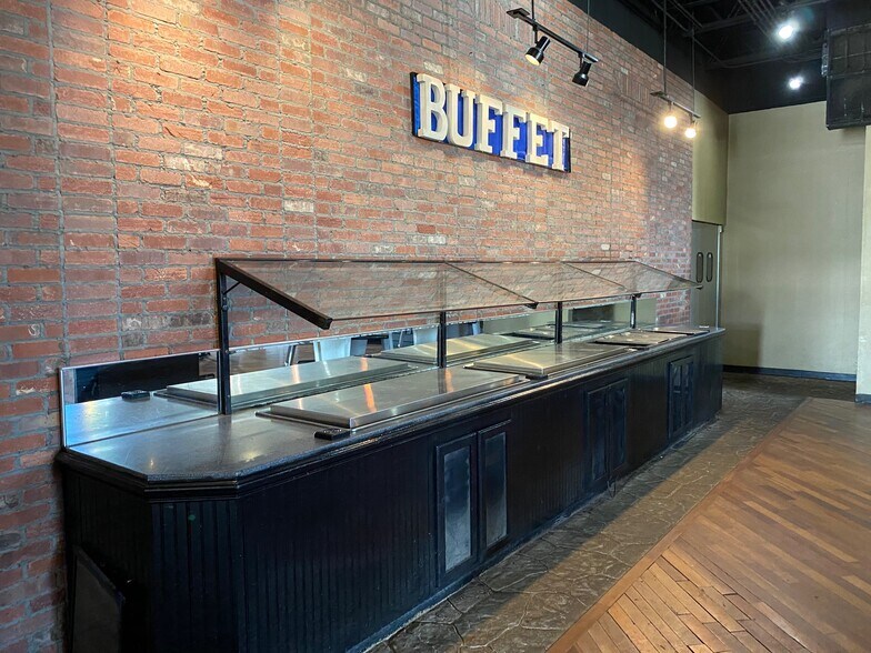 More Photos Of 3117 McCullough Blvd, Belden Restaurant For Sale