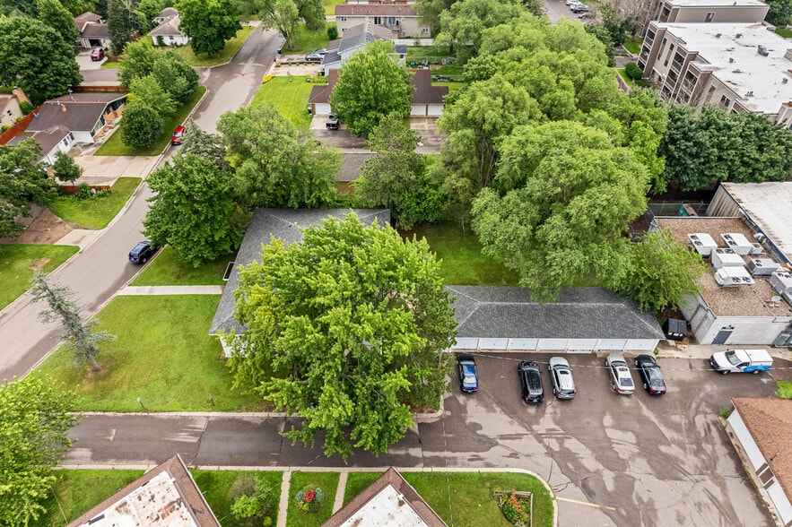 More Photos Of 752 Southview Dr, Anoka Apartments For Sale