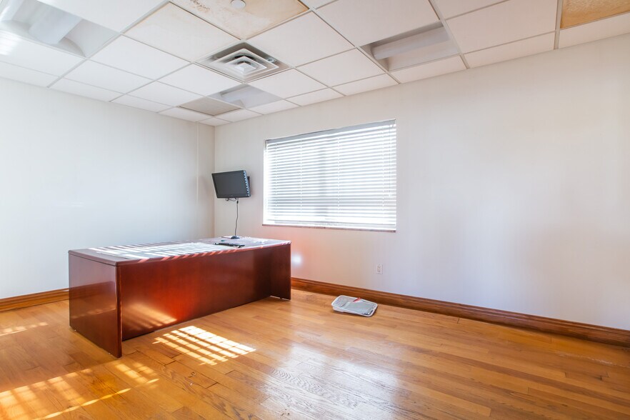 More Photos Of 1652 Atlantic Ave, Brooklyn Warehouse For Sale