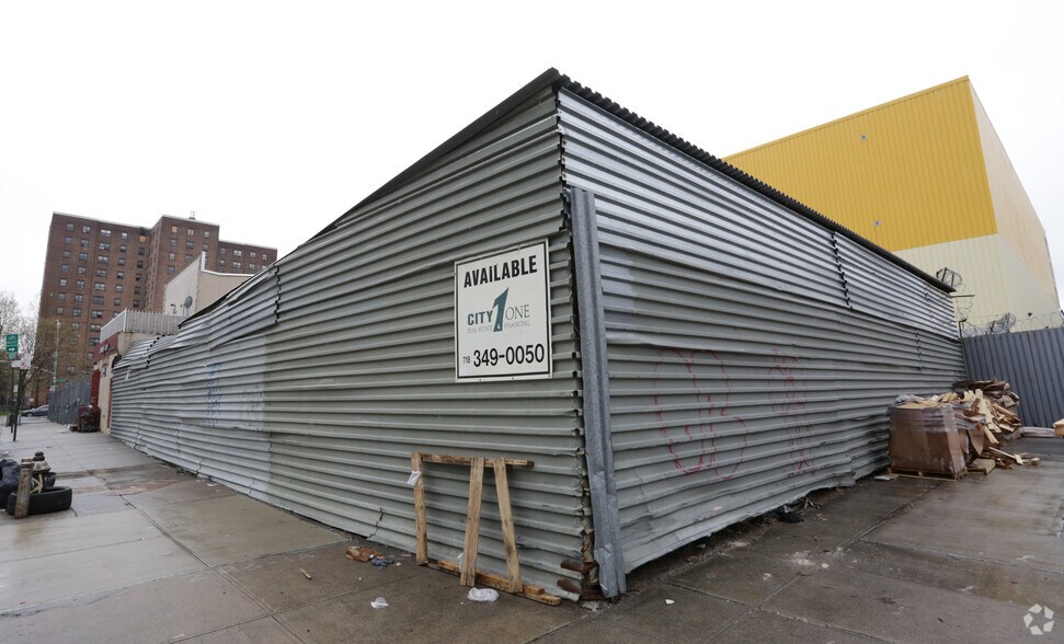 More Photos Of 99 Liberty Ave, Brooklyn Storefront Retail Residential For Lease