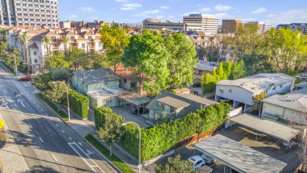 Primary Photo Of 301-303 N Hudson Ave, Pasadena Apartments For Sale