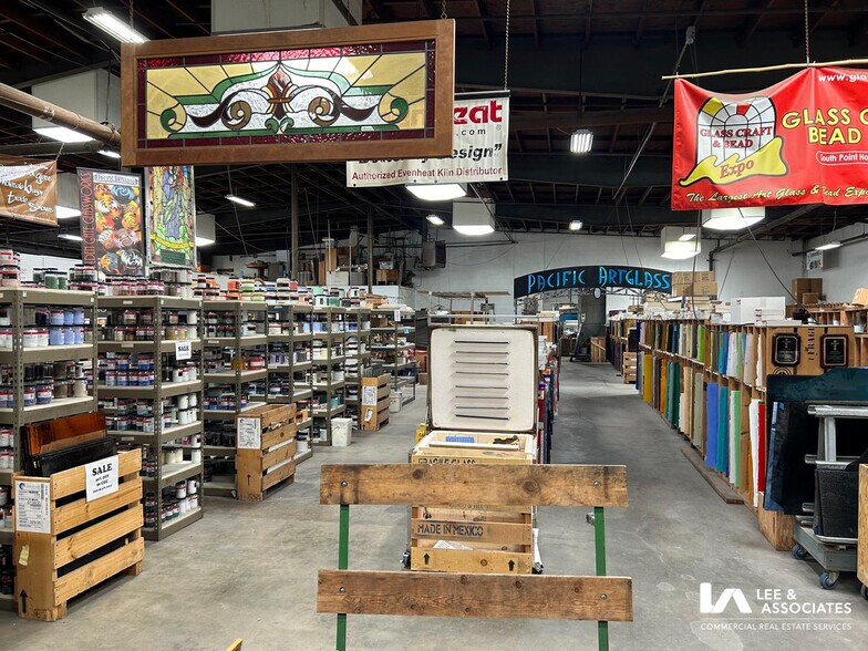 More Photos Of 125 W 157th St, Gardena Manufacturing For Sale