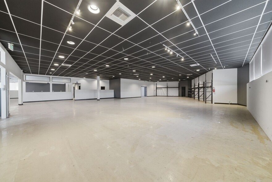 More Photos Of 1544 E Warner Ave, Santa Ana Freestanding For Sale