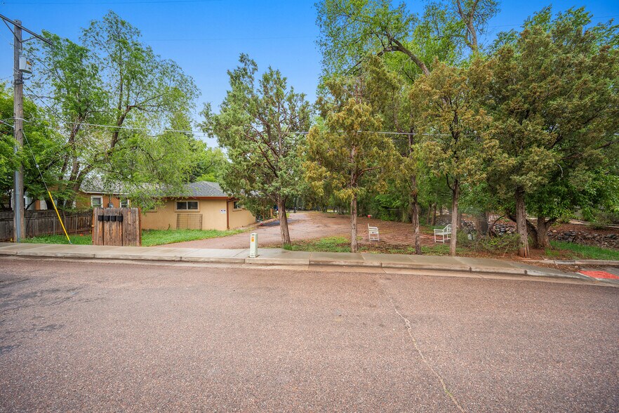 More Photos Of 110 El Paso Blvd, Manitou Springs Apartments For Sale