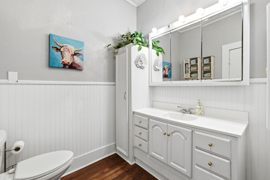 More Photos Of 9282 State Highway 75 S, New Waverly Freestanding For Sale