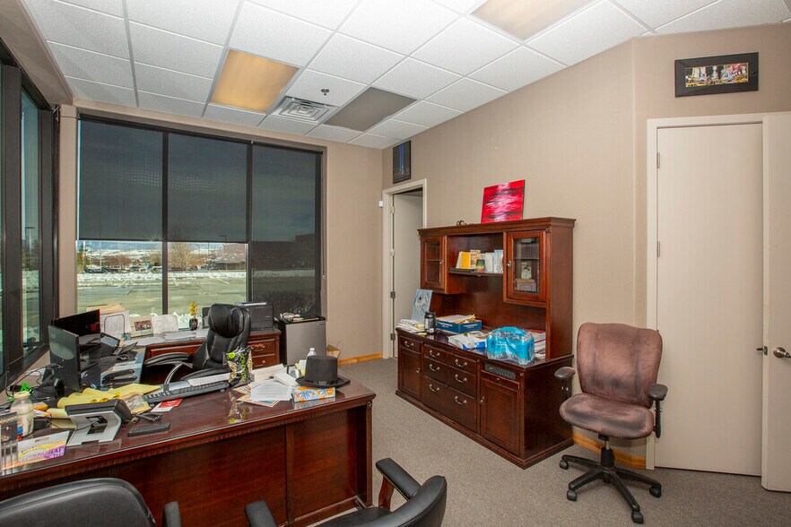 More Photos Of 6752 Inter Cal Way, Prescott Office For Lease