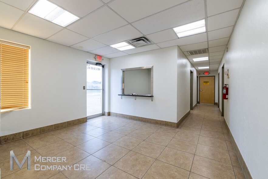 More Photos Of 400 Glade Ave, Oklahoma City Manufacturing For Lease