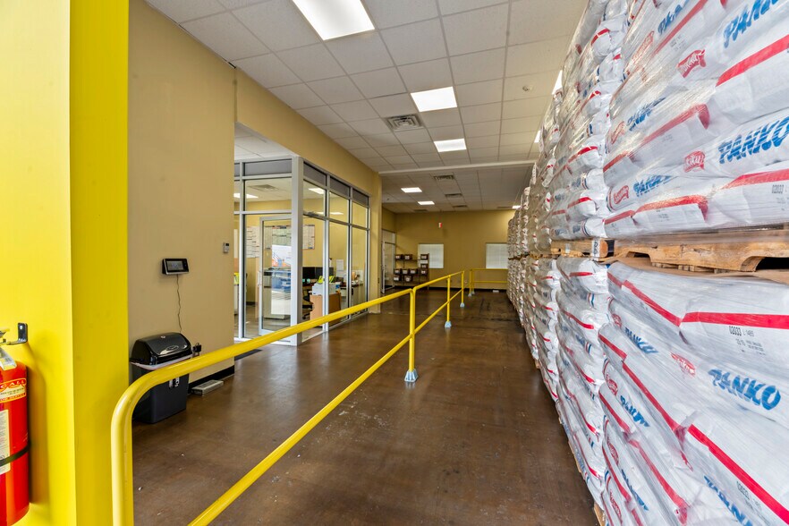 More Photos Of 154 Tices Ln, East Brunswick Manufacturing For Sale