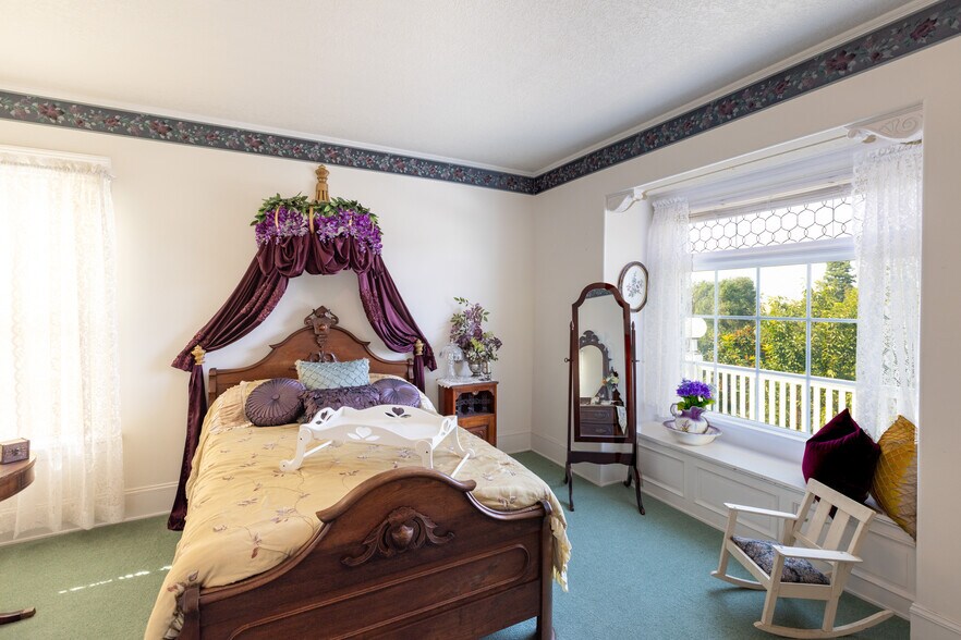 More Photos Of 620 Davis St, Wasco Specialty For Sale