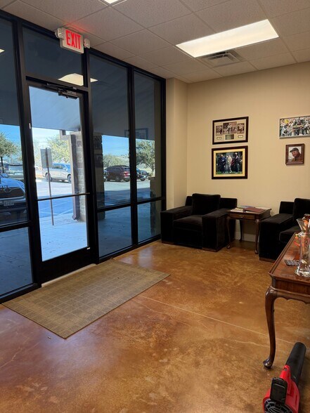 More Photos Of 9712 Ranch to Market 2147 rd, Horseshoe Bay Office For Lease