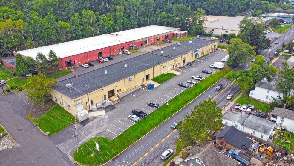 Primary Photo Of 533 Davisville Rd, Willow Grove Warehouse For Lease
