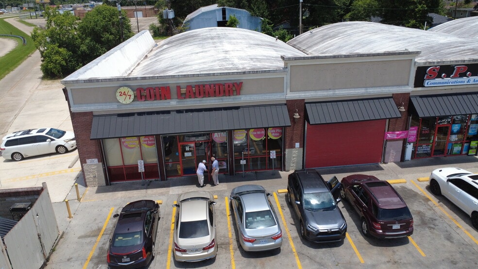More Photos Of 6224 Plank Rd, Baton Rouge Service Station For Lease