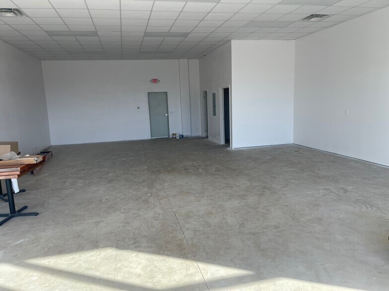 More Photos Of 2712 W Kenosha St, Broken Arrow Storefront Retail Office For Lease