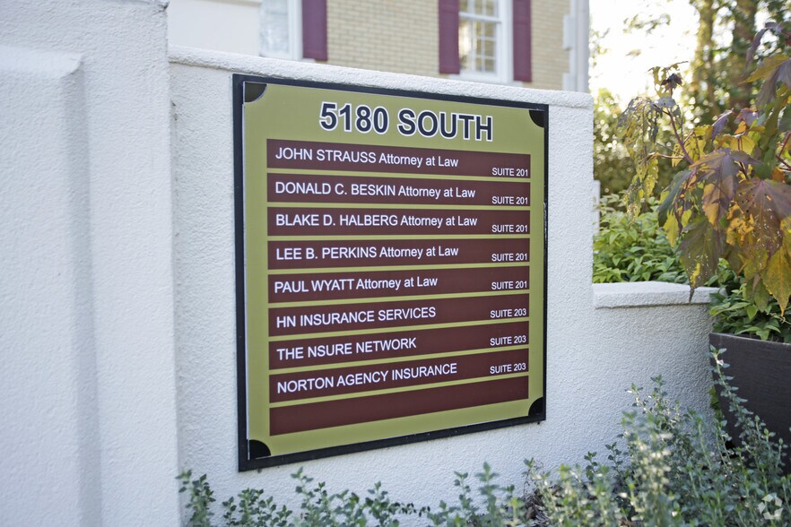 More Photos Of 5180 Roswell Rd NE, Atlanta Office For Lease