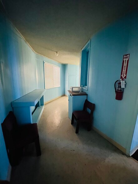 More Photos Of 317 Magnolia Ave, La Feria Religious Facility For Lease