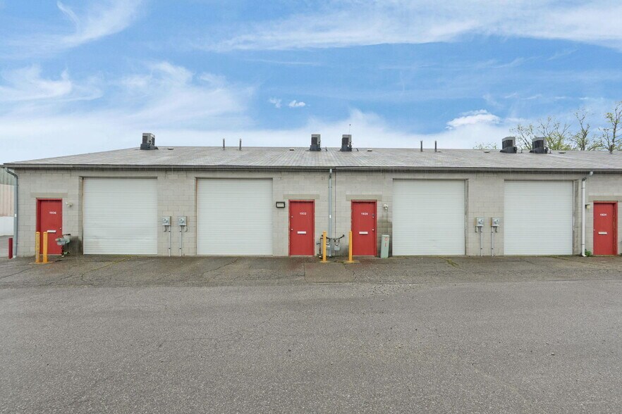 More Photos Of 1900-1936 Britains Ln, Columbus Warehouse For Lease