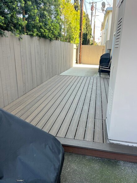 More Photos Of 523 Avenue G, Redondo Beach Apartments For Sale