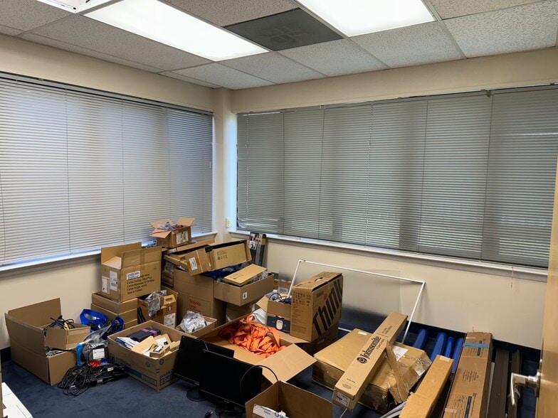 More Photos Of 622 Georges Rd, North Brunswick Medical For Sale