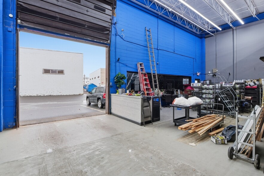 More Photos Of 610 Ryan Ave, Westville Warehouse For Lease