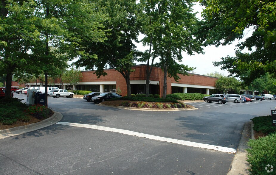More Photos Of 4000 Dekalb Technology Pky, Atlanta Light Distribution For Lease