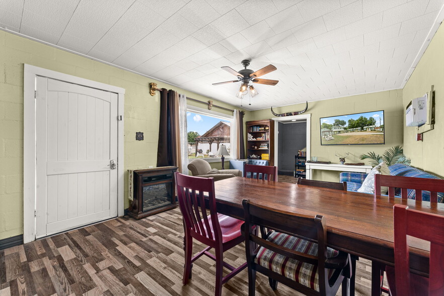 More Photos Of 702 W Wallace St, San Saba Hotel For Sale