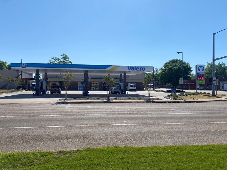 Primary Photo Of 101 7th st, West Memphis General Retail For Sale