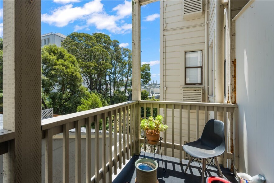 More Photos Of 3967 Sacramento St, San Francisco Apartments For Sale