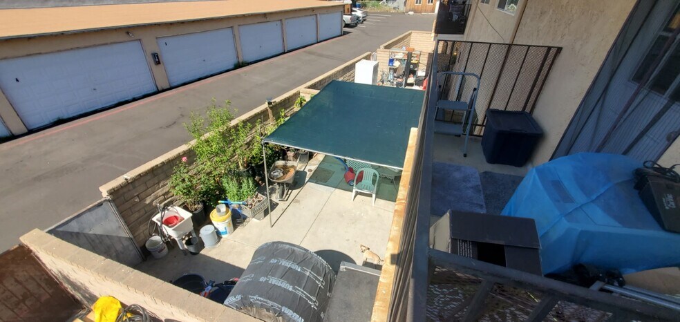 More Photos Of 17717 Scherzinger Ln, Santa Clarita Apartments For Sale