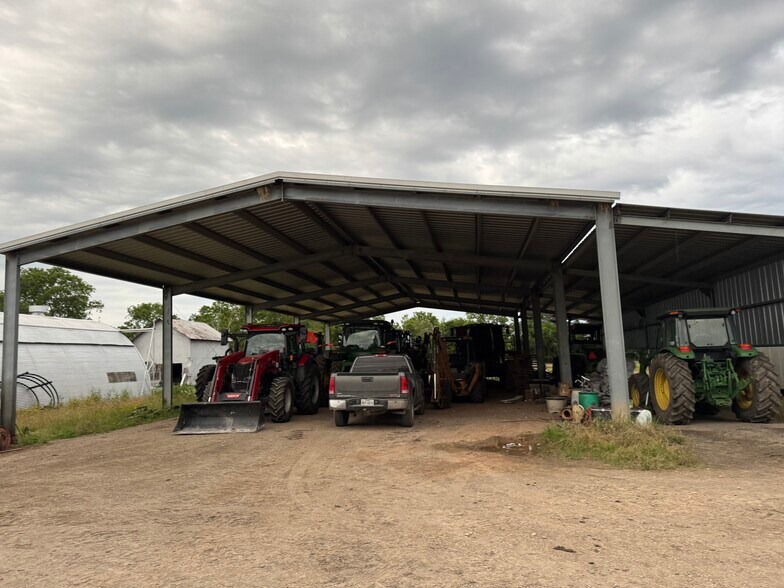 More Photos Of 20025 County Road 48, Rosharon Land For Sale