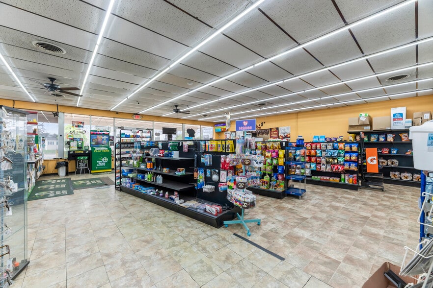 More Photos Of 234 Old Stage Rd, East Brunswick General Retail For Sale