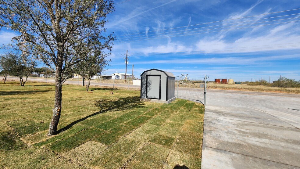 More Photos Of 4516 County Rd 130, Midland Warehouse For Sale
