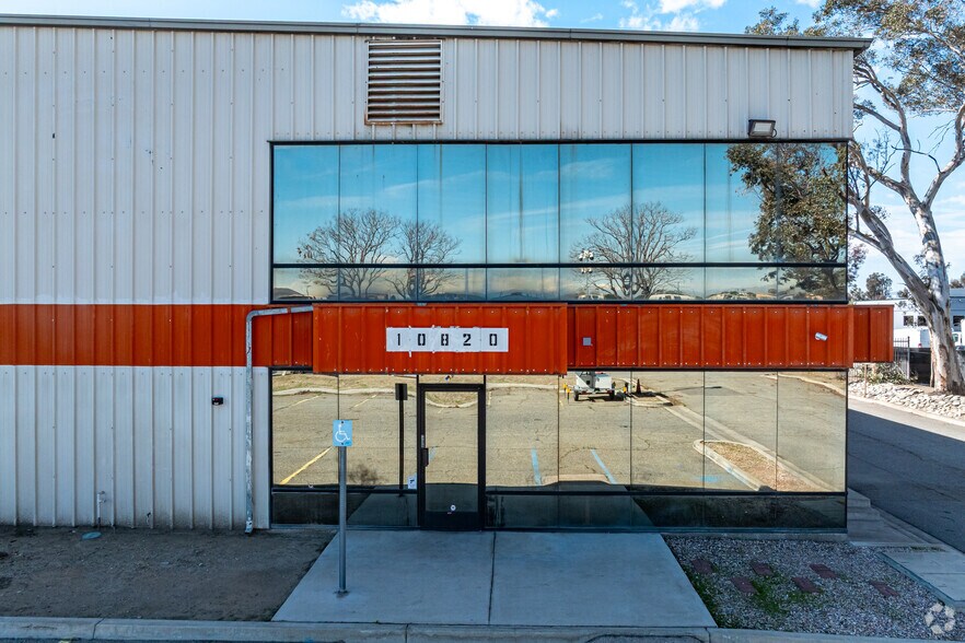 More Photos Of 10820 Hemlock Ave, Fontana Manufacturing For Lease
