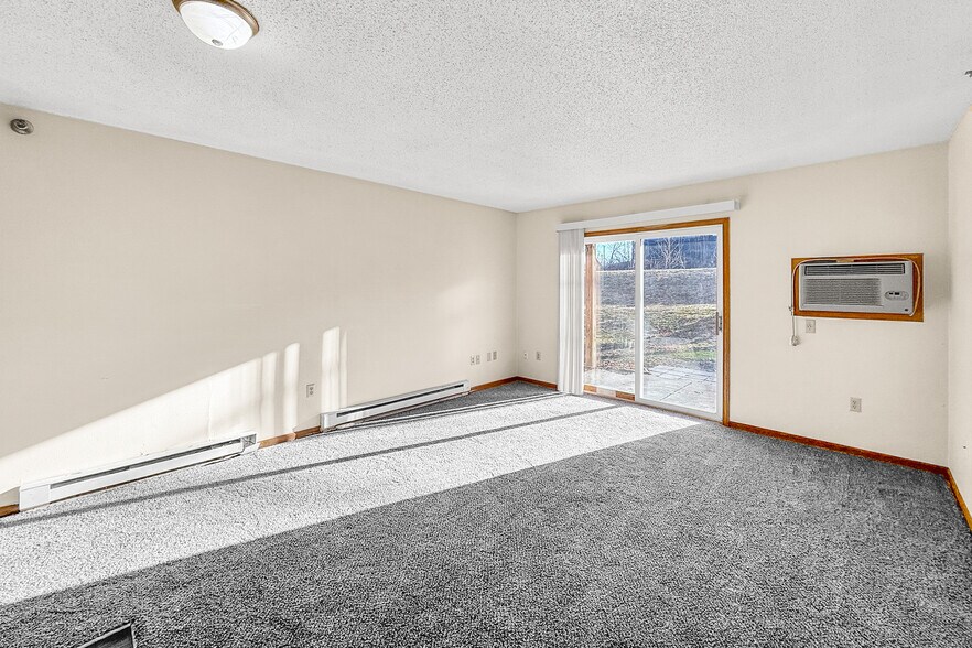 More Photos Of 1201 E Bell Ave, Des Moines Apartments For Sale