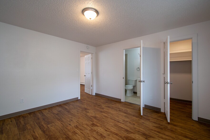 More Photos Of 1428 S California Ave, Loveland Apartments For Sale