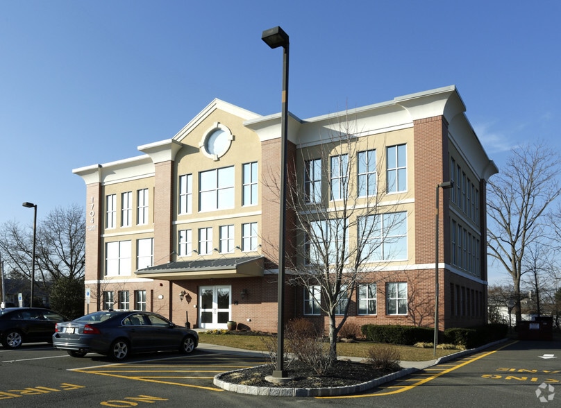 More Photos Of 1704 Maxwell Dr, Wall Township Office For Lease
