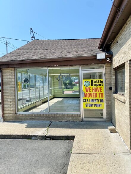 More Photos Of 43 N Liberty Dr, Stony Point Storefront For Sale