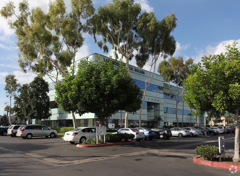 More Photos Of 3300 E South St, Lakewood Medical For Lease