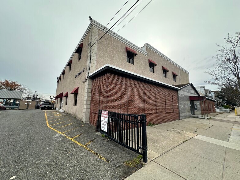 More Photos Of 534-548 Avenue E, Bayonne Office For Sale