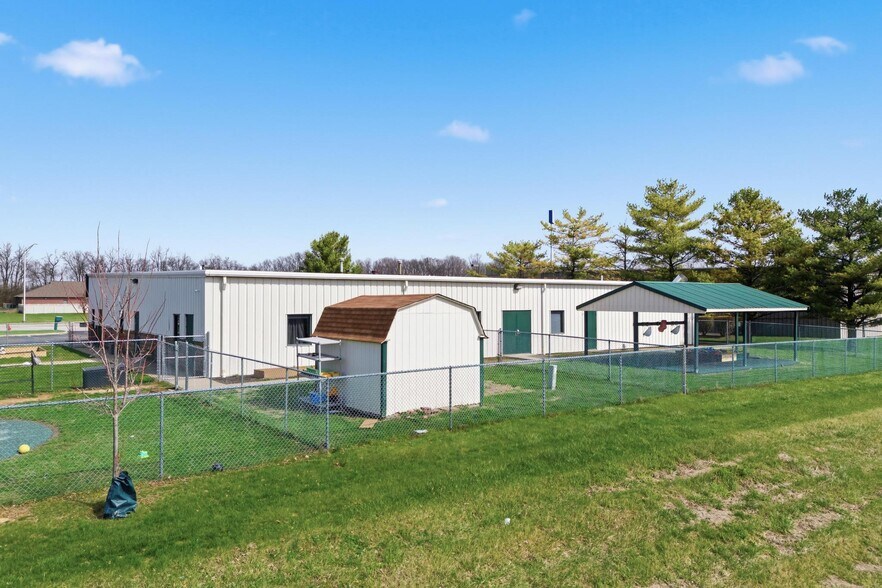 More Photos Of 1600 Alex Dr, Wilmington Daycare Center For Sale
