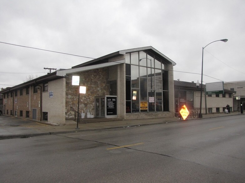 More Photos Of 6420 N California Ave, Chicago Coworking Space