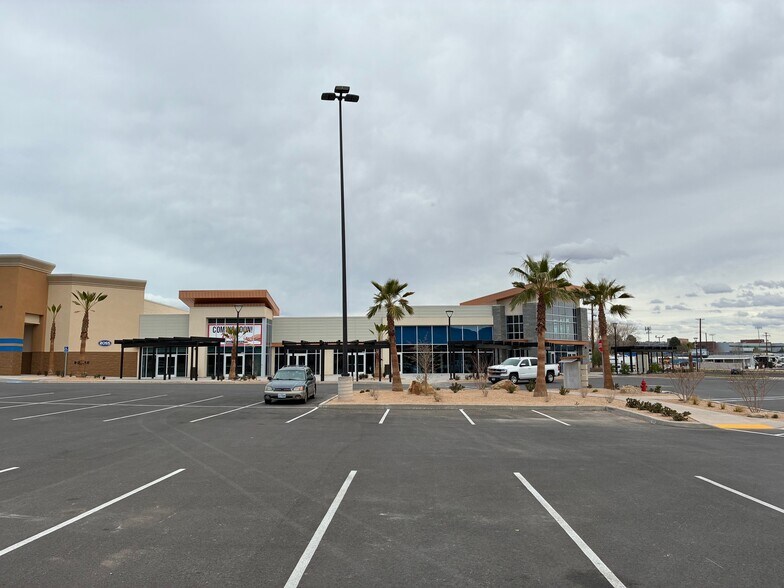 More Photos Of 735-899 S Bluff St, Saint George Unknown For Sale