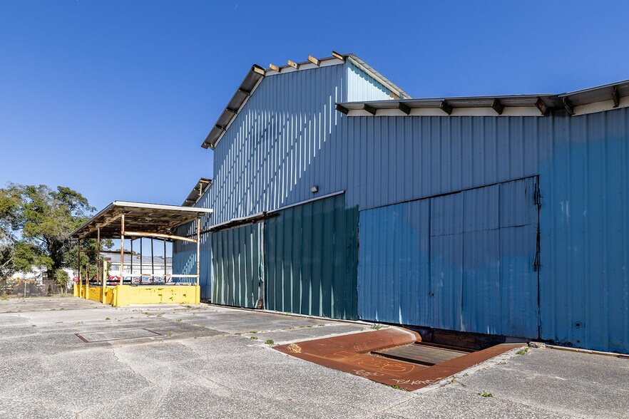 More Photos Of 2127 Hubbard St, Jacksonville Manufacturing For Sale