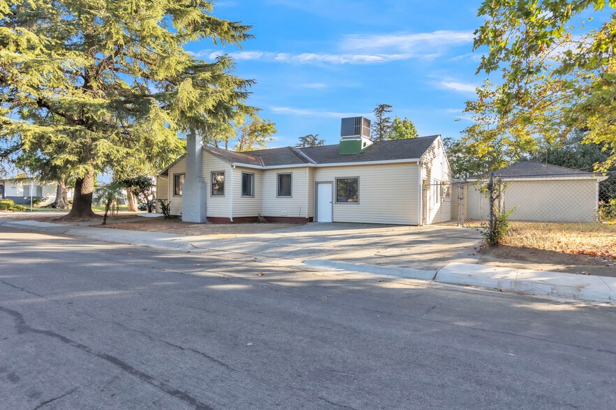 More Photos Of 1006 Lochbrae Rd, Sacramento Assisted Living For Sale