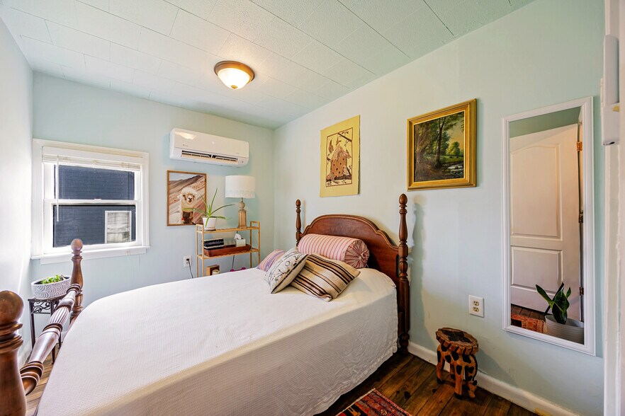 More Photos Of 1101 S Rogers St, Bloomington Multifamily For Sale