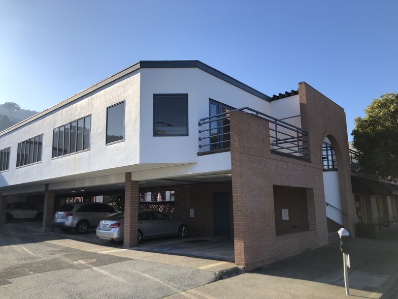 More Photos Of 302 Caledonia St, Sausalito Storefront Retail Office For Lease