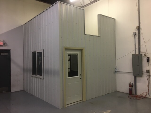 More Photos Of 2999 Yorkton Blvd, Little Canada Manufacturing For Lease